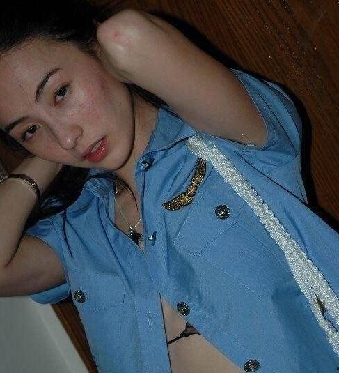 近期明星出轨艳照,明星出轨艳照事件引发热议