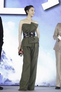 明星军绿,明星演绎独特军装魅力